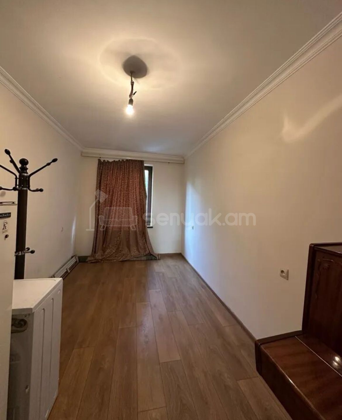 3 Սենյականոց Բնակարան Քարե Շենքում, 70քմ, 2/5 հարկ, Կապիտալ Վերանորոգված, Կահավորված