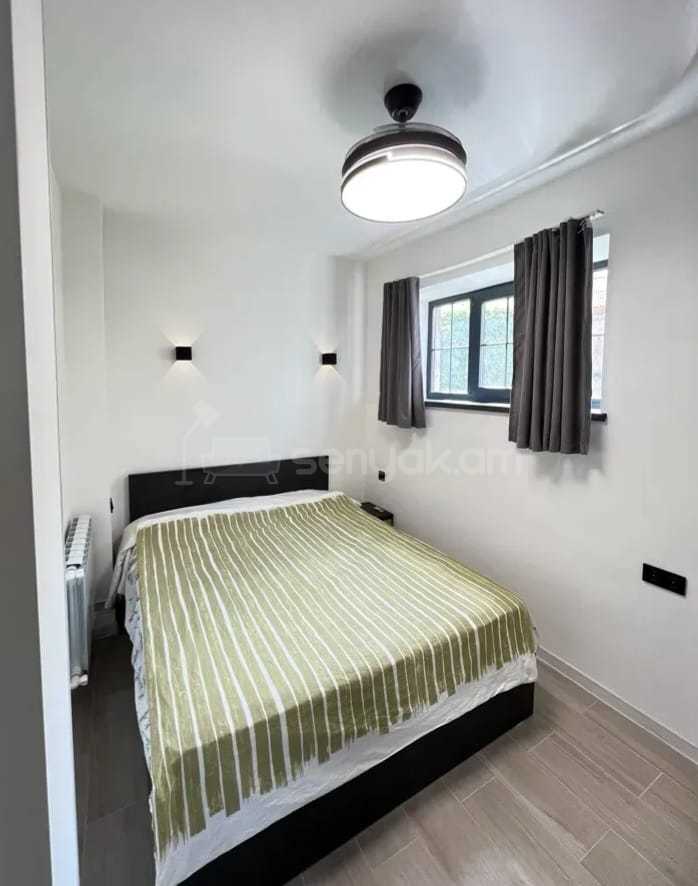 1 Սենյականոց Բնակարան Քարե Շենքում, 48քմ, 1/5 հարկ, Դիզայներական Վերանորոգված