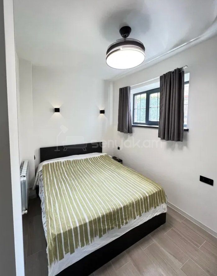 2 Սենյականոց Բնակարան Քարե Շենքում, 47քմ, 1/5 հարկ, Դիզայներական Վերանորոգված