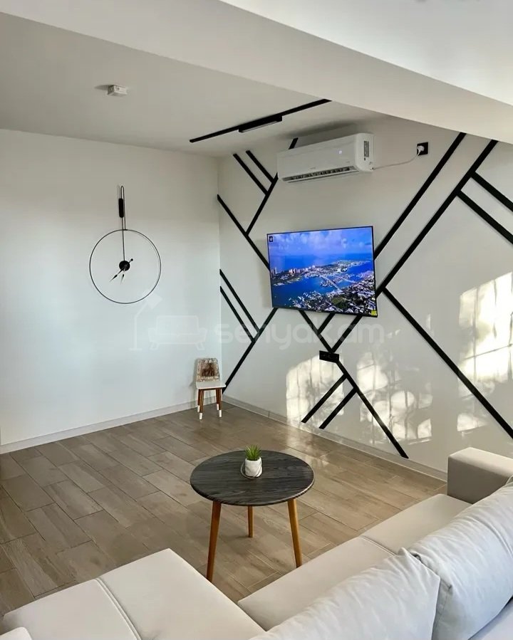 2 Սենյականոց Բնակարան Քարե Շենքում, 47քմ, 1/5 հարկ, Դիզայներական Վերանորոգված