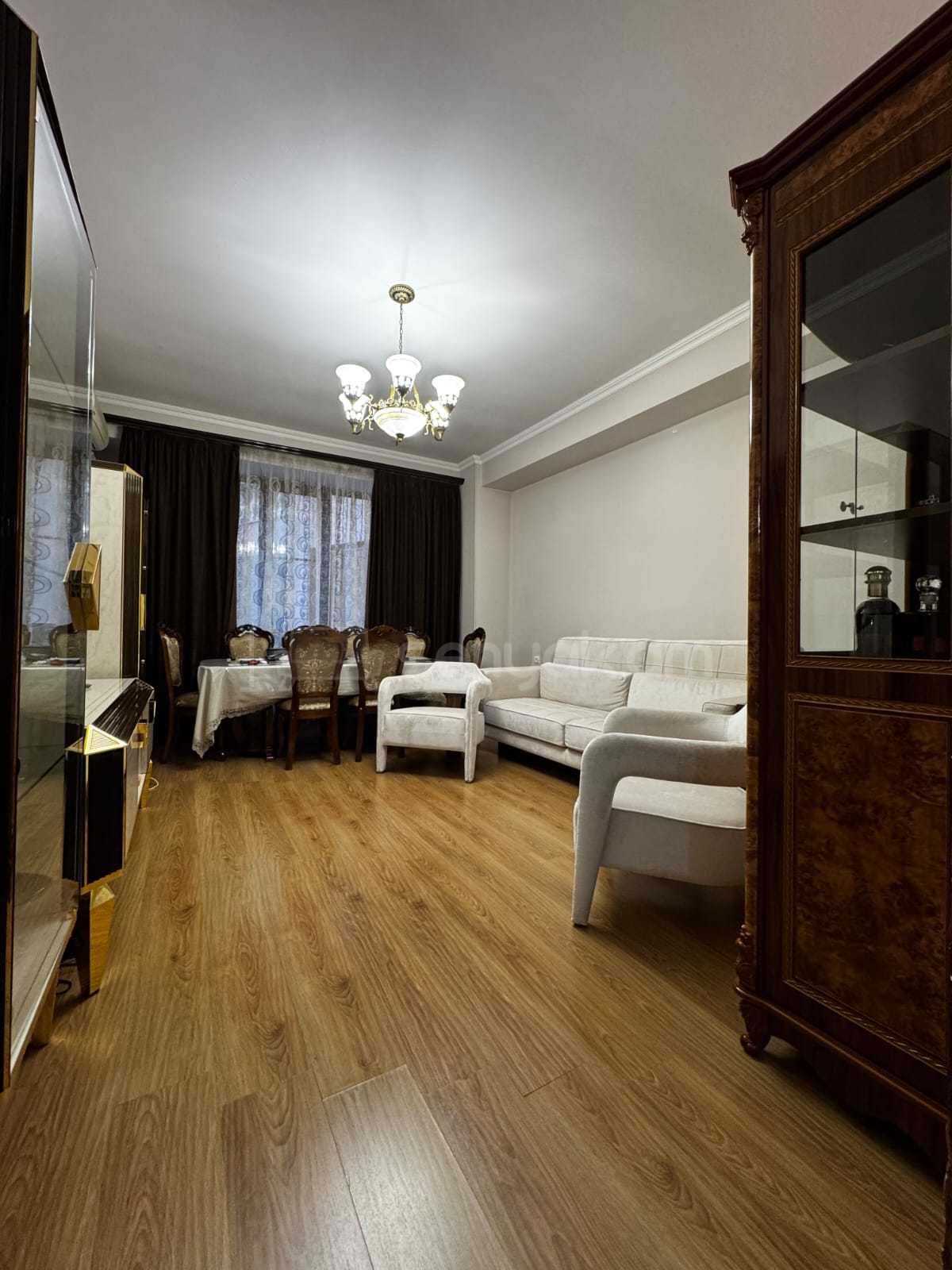 3 Սենյականոց Բնակարան Նորակառույցում, 90քմ, 2/8 հարկ, Կապիտալ Վերանորոգված