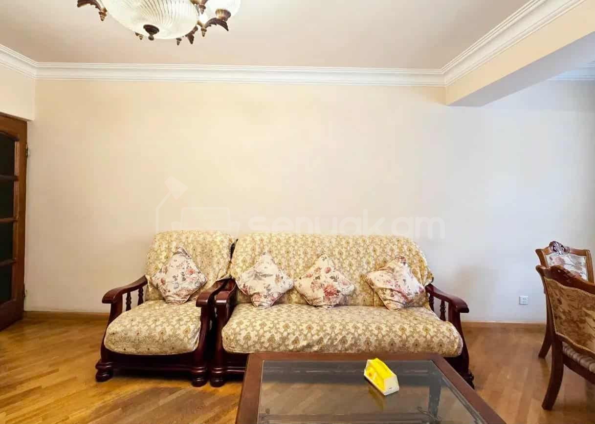 4 Սենյականոց Բնակարան Քարե Շենքում, 96քմ, 2/5 հարկ, Կապիտալ Վերանորոգված