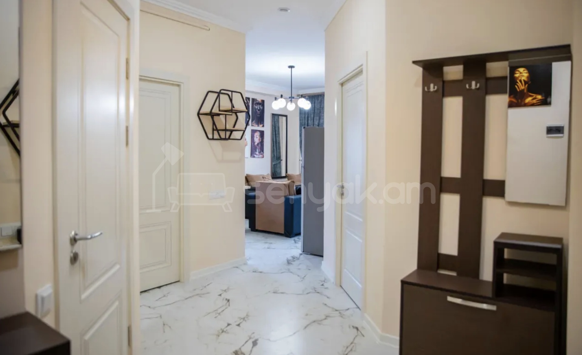 3 Սենյականոց Բնակարան, 65քմ, 2/11 հարկ, Դիզայներական Վերանորոգված, Կահավորված