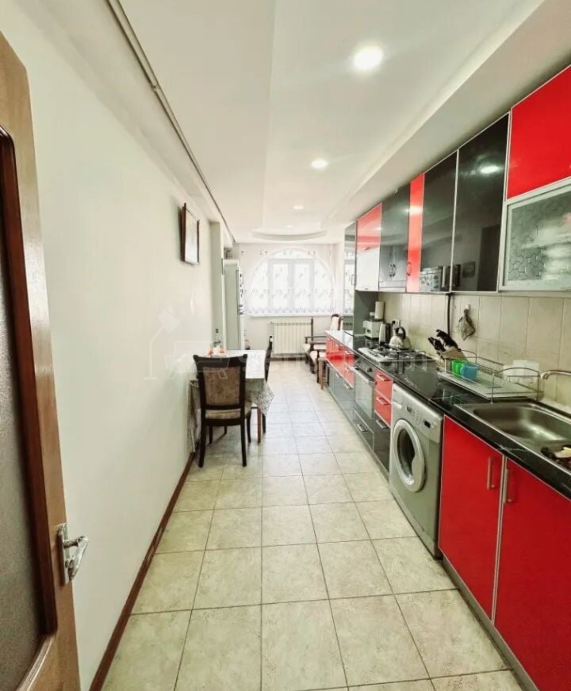 3 Սենյականոց Բնակարան, 81քմ, 13/16 հարկ, Կապիտալ Վերանորոգված