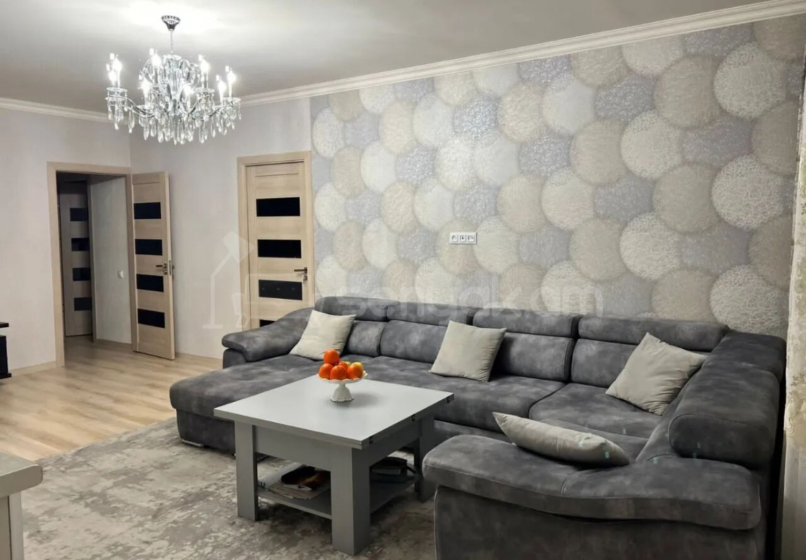 3 Սենյականոց Բնակարան Նորակառույց Քարե Շենքում, 85քմ, 2/3 հարկ, Կապիտալ Վերանորոգված