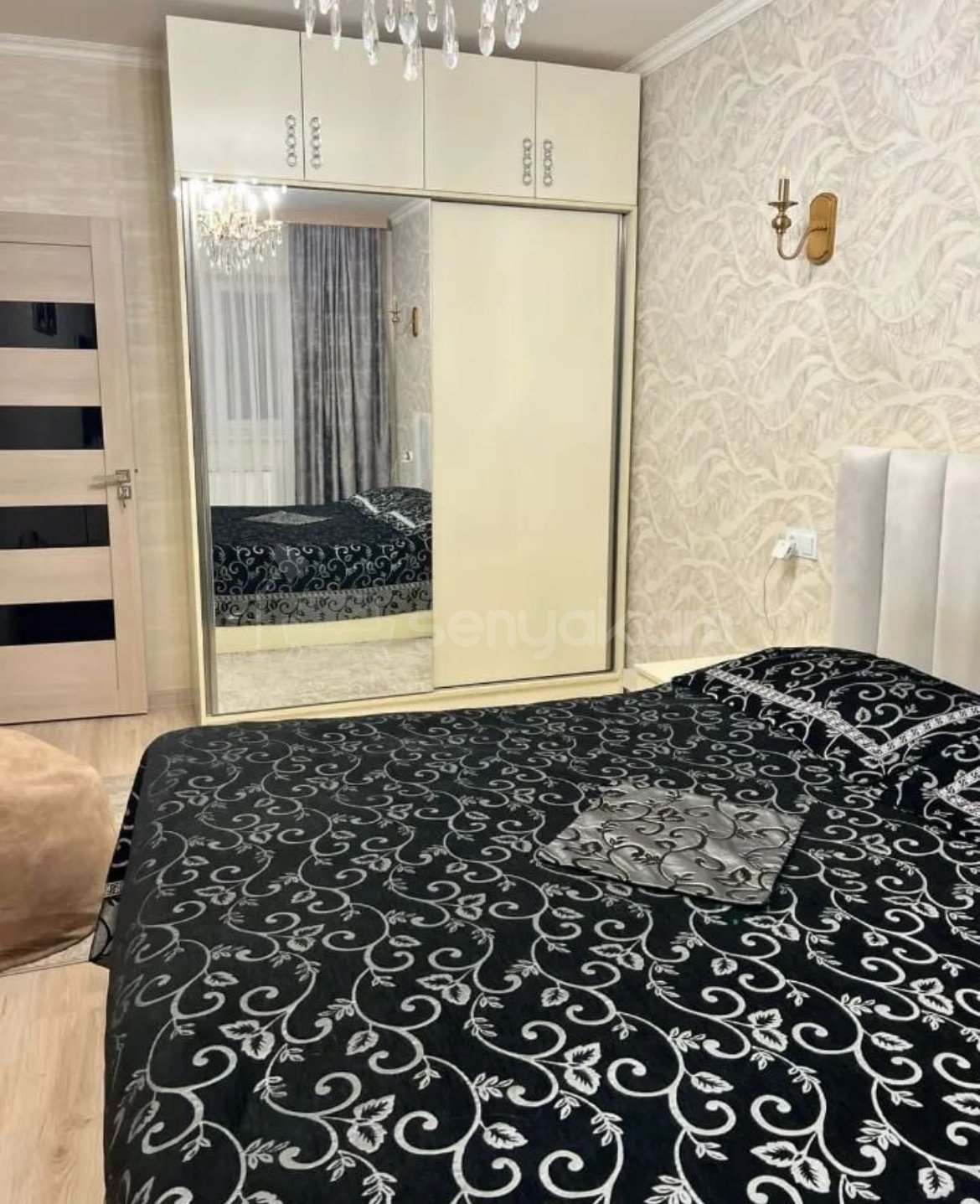 3 Սենյականոց Բնակարան Նորակառույց Քարե Շենքում, 85քմ, 2/3 հարկ, Կապիտալ Վերանորոգված