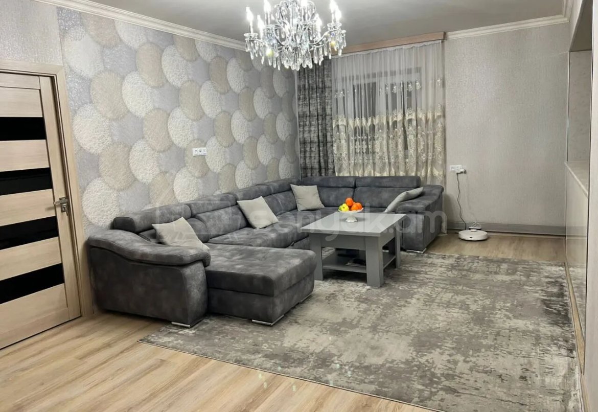 3 Սենյականոց Բնակարան Նորակառույց Քարե Շենքում, 85քմ, 2/3 հարկ, Կապիտալ Վերանորոգված