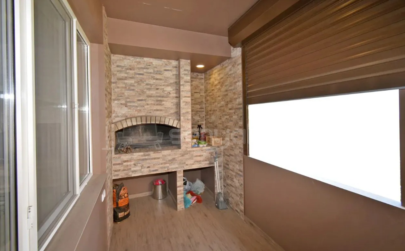 4 Սենյականոց Բնակարան Քարե Շենքում, 146քմ, 4/4 հարկ, Դիզայներական Վերանորոգված