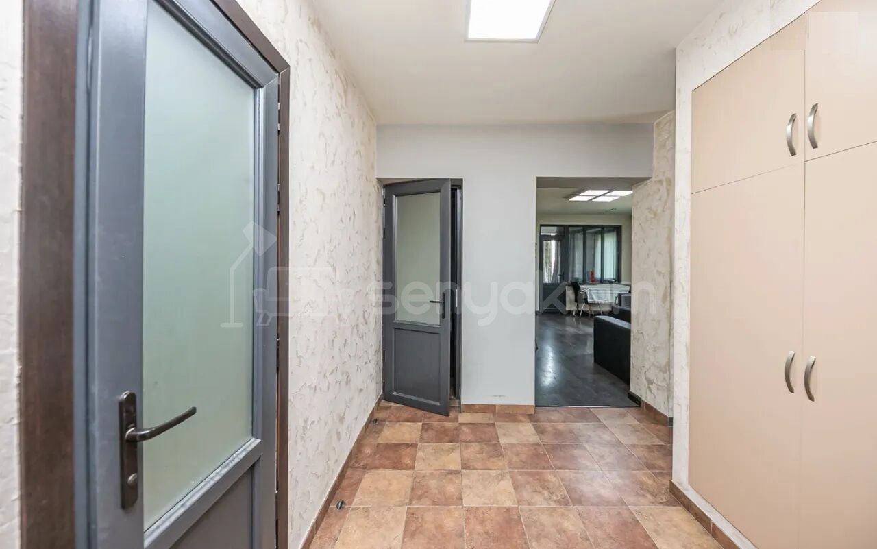 3 Սենյականոց Բնակարան, 80քմ, 10/14 հարկ, Կապիտալ Վերանորոգված