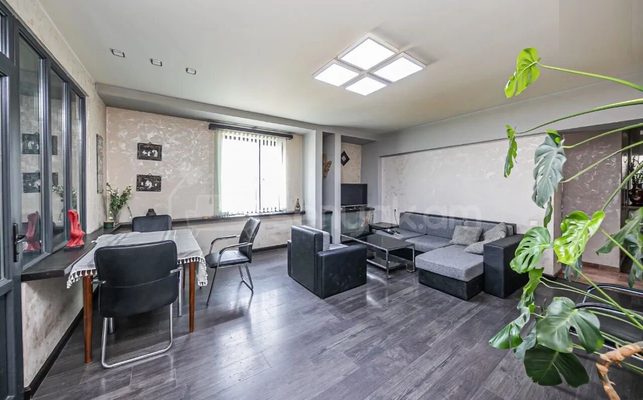 3 Սենյականոց Բնակարան, 80քմ, 10/14 հարկ, Կապիտալ Վերանորոգված