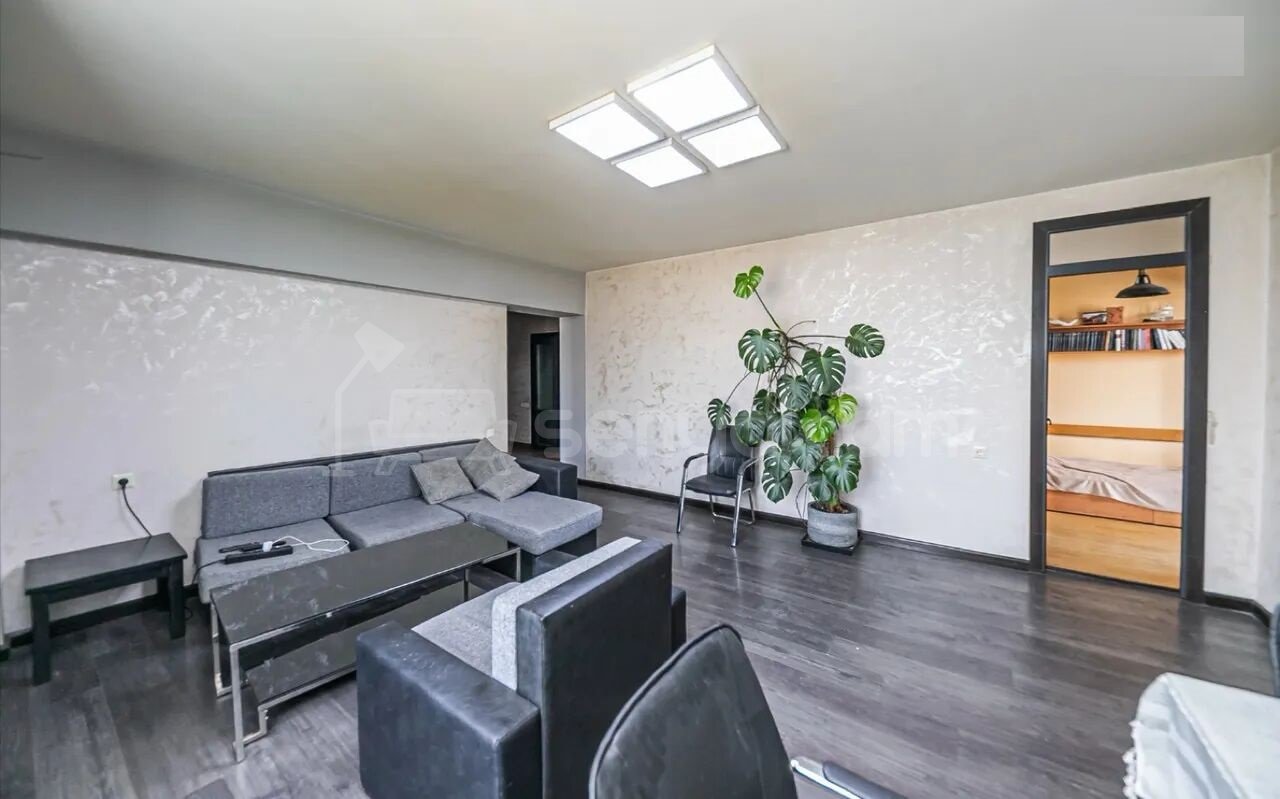 3 Սենյականոց Բնակարան, 80քմ, 10/14 հարկ, Կապիտալ Վերանորոգված