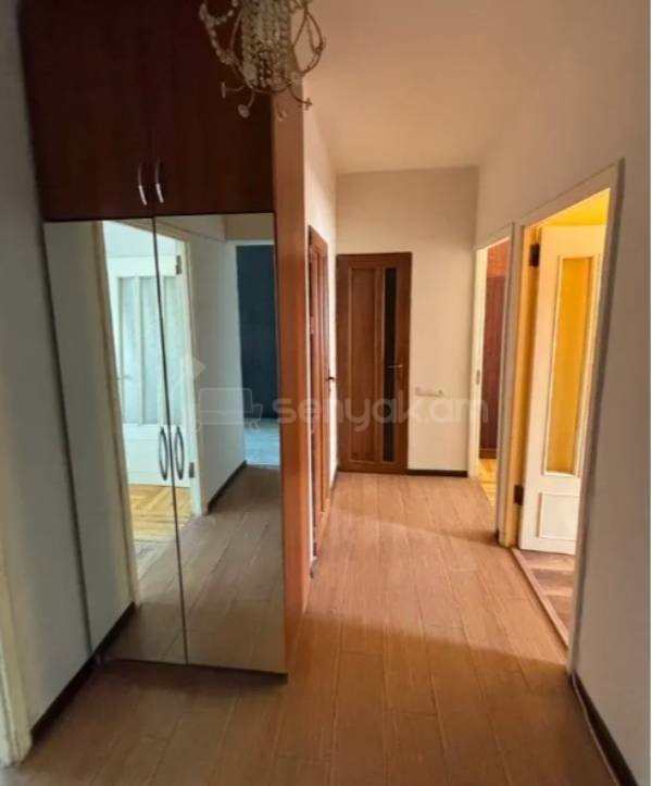 4 Սենյականոց Բնակարան, 79քմ, 7/9 հարկ, Կապիտալ Վերանորոգված, Կահավորված, Արևկող