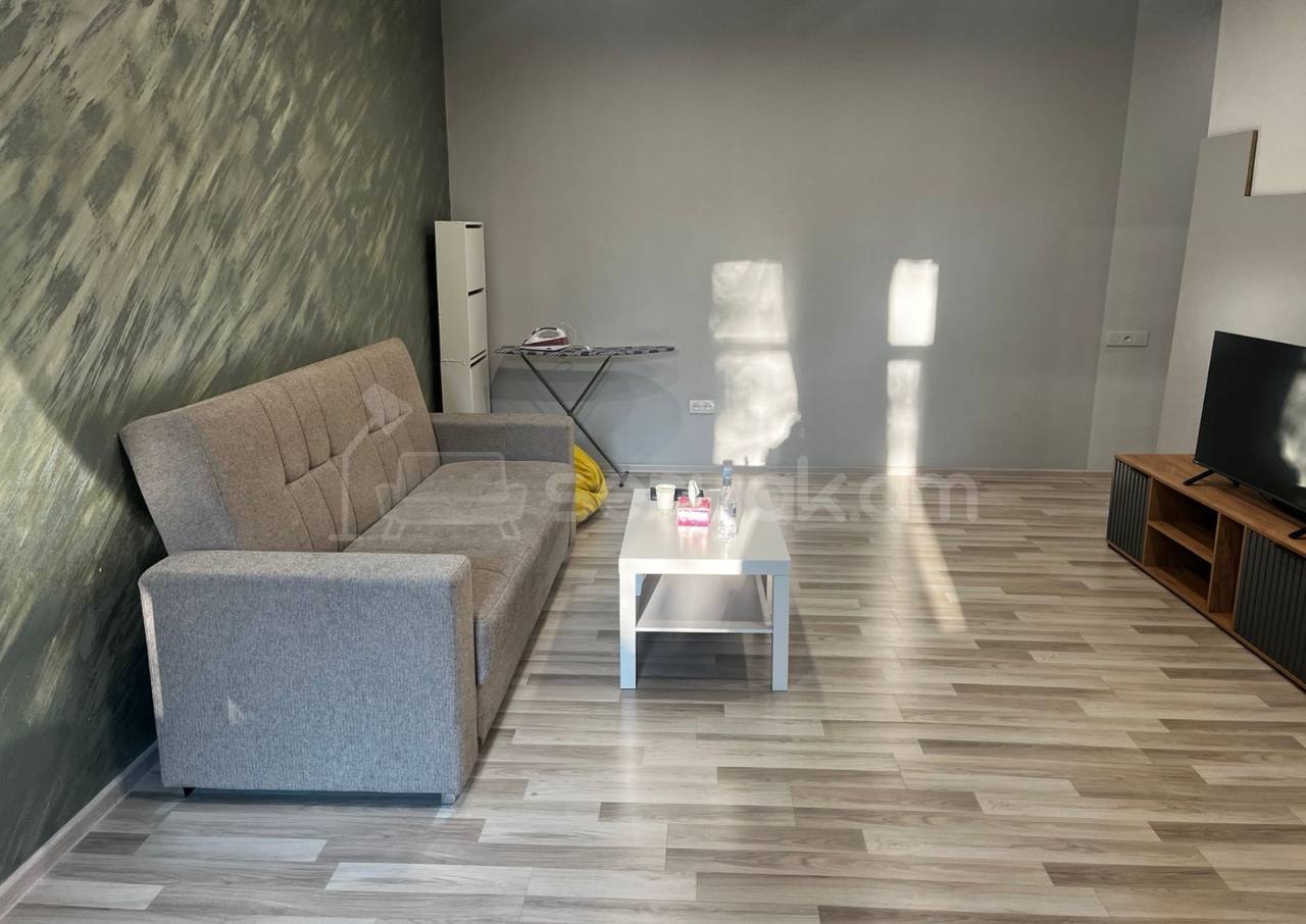 2 Սենյականոց Բնակարան Քարե Շենքում, 50քմ, 2/5 հարկ, Կապիտալ Վերանորոգված, Կահավորված, Արևկող