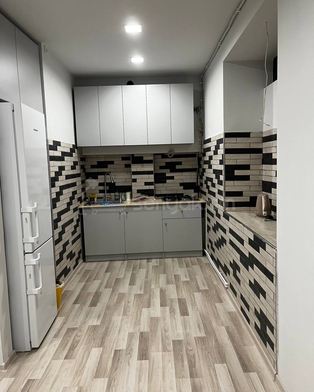 2 Սենյականոց Բնակարան Քարե Շենքում, 50քմ, 2/5 հարկ, Կապիտալ Վերանորոգված, Կահավորված, Արևկող