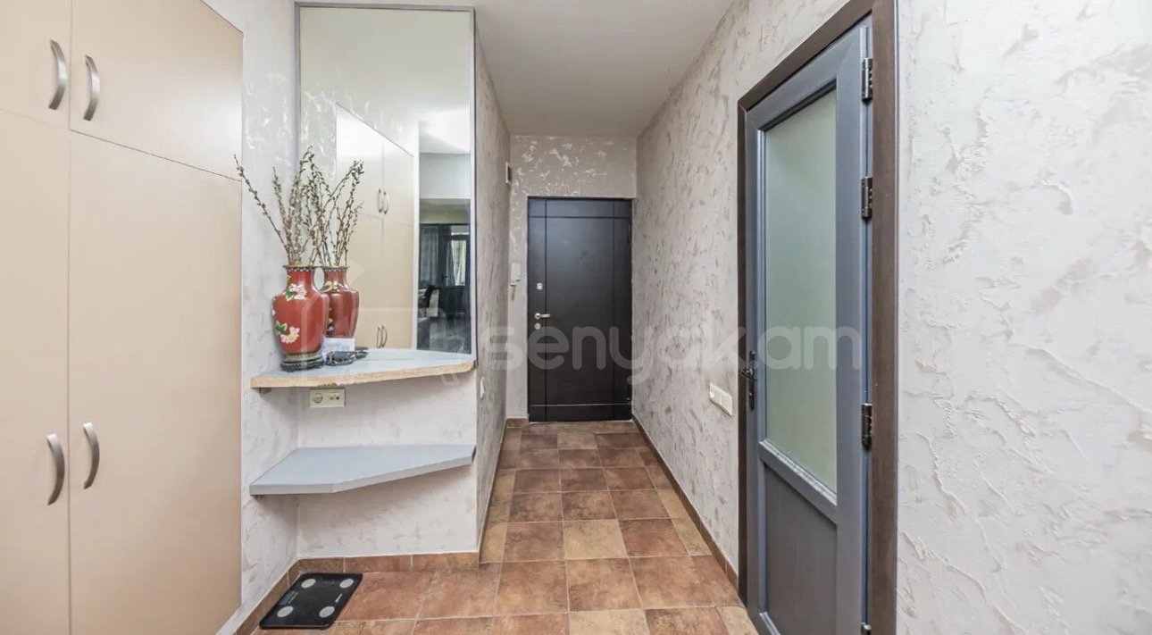 3 Սենյականոց Բնակարան, 80քմ, 10/13 հարկ, Կապիտալ Վերանորոգված