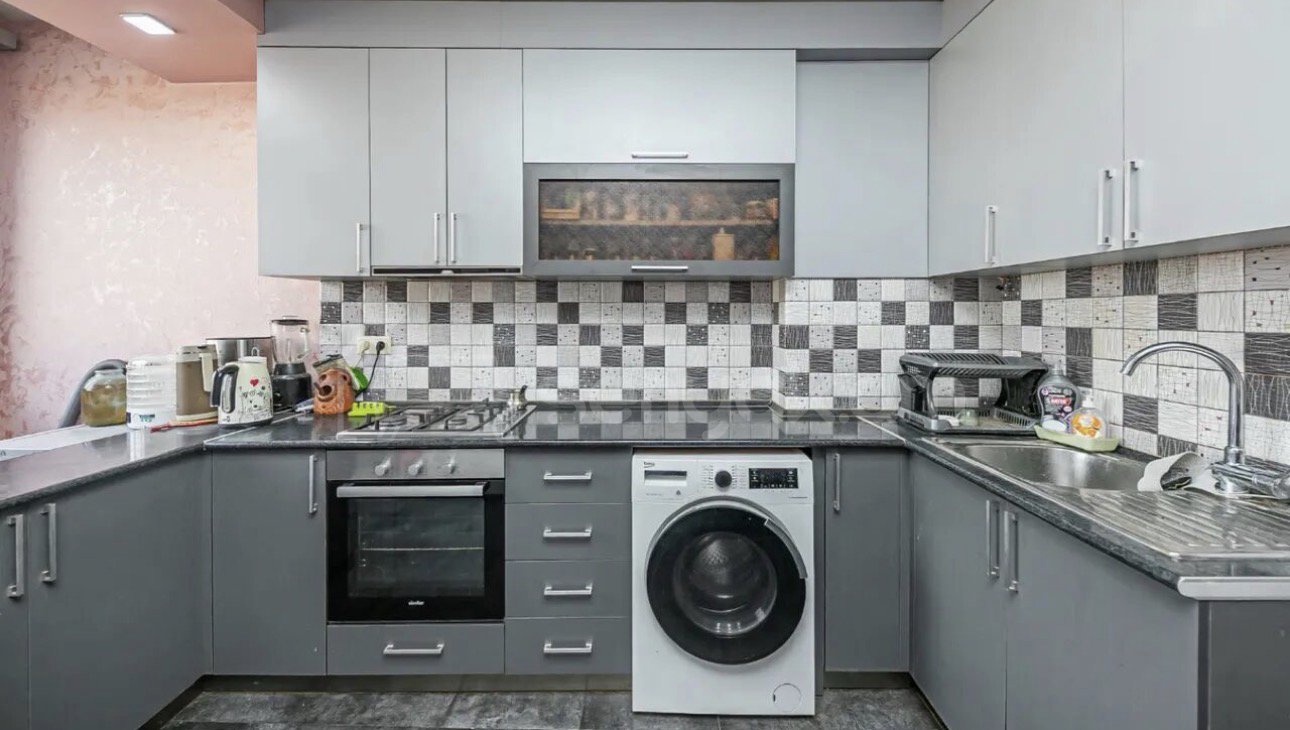 3 Սենյականոց Բնակարան, 80քմ, 10/13 հարկ, Կապիտալ Վերանորոգված