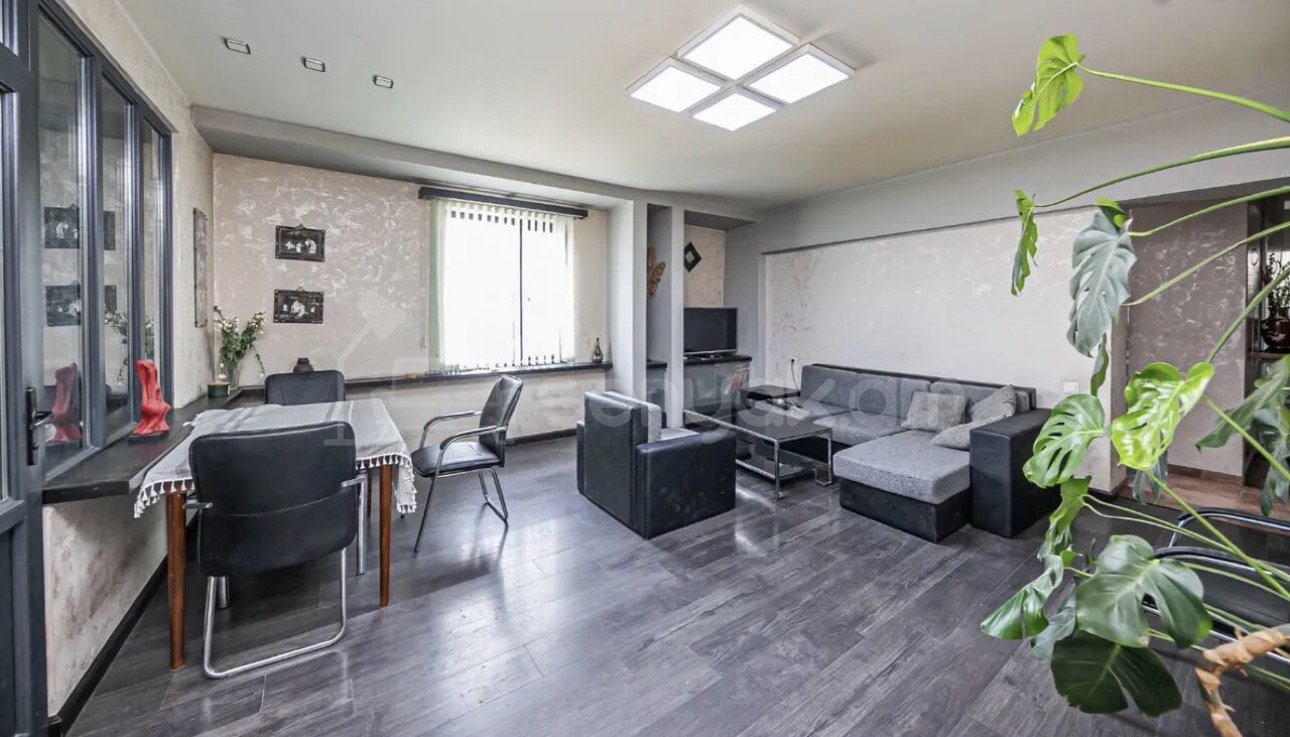 3 Սենյականոց Բնակարան, 80քմ, 10/13 հարկ, Կապիտալ Վերանորոգված