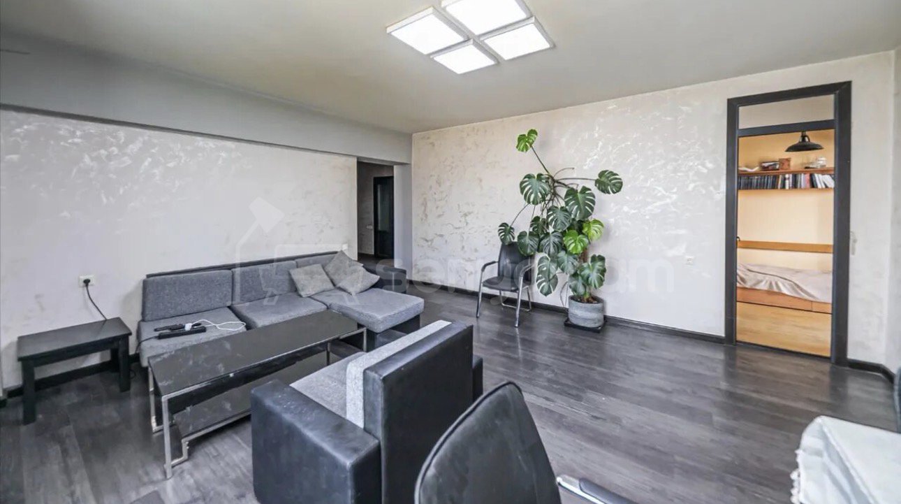 3 Սենյականոց Բնակարան, 80քմ, 10/13 հարկ, Կապիտալ Վերանորոգված