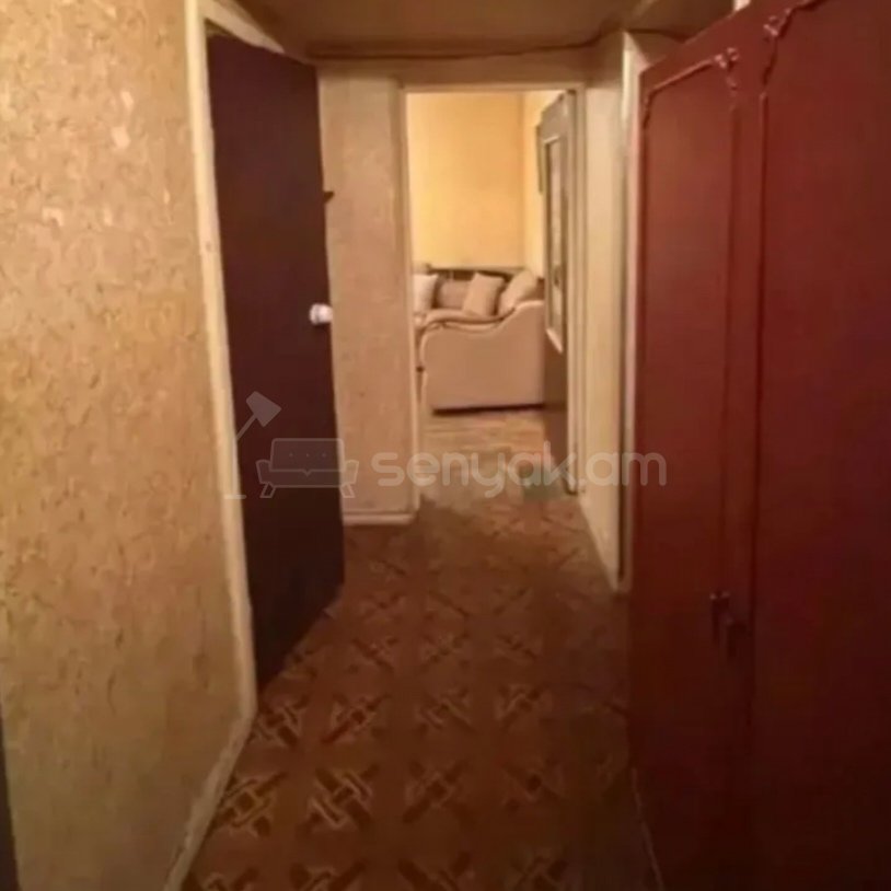 2 Սենյականոց Բնակարան Քարե Շենքում, 52քմ, 5/5 հարկ, Պետական Վիճակում, Կահավորված, Արևկող