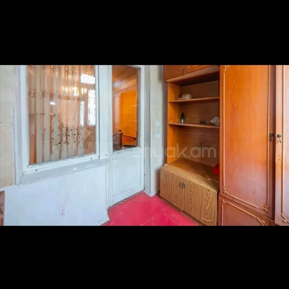 2 Սենյականոց Բնակարան Քարե Շենքում, 52քմ, 5/5 հարկ, Պետական Վիճակում, Կահավորված, Արևկող