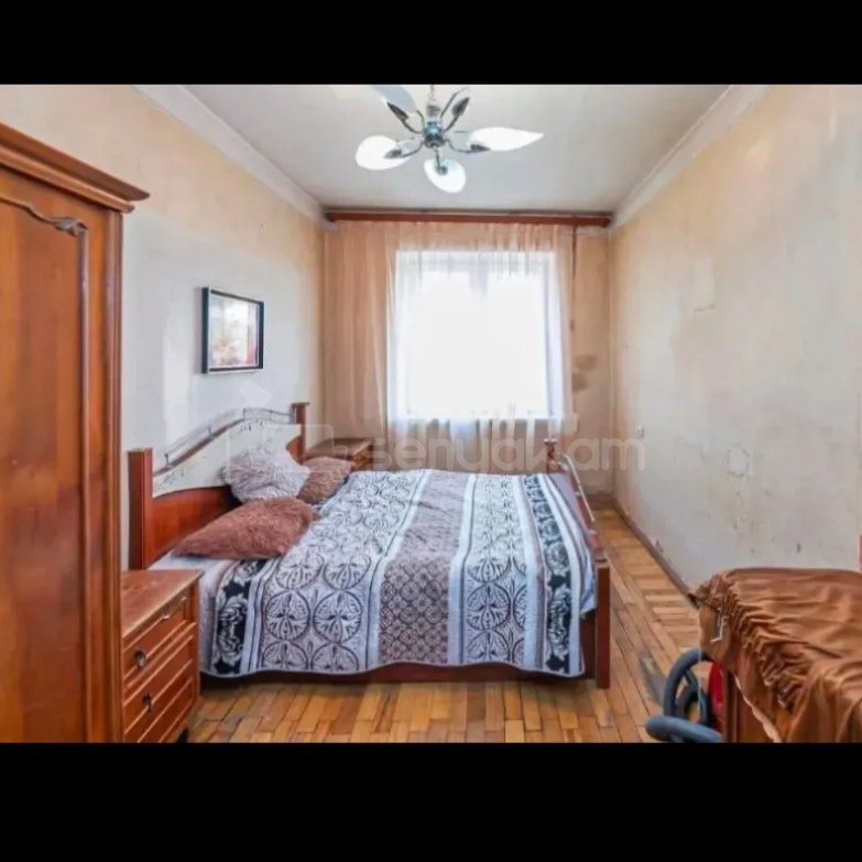 2 Սենյականոց Բնակարան Քարե Շենքում, 52քմ, 5/5 հարկ, Պետական Վիճակում, Կահավորված, Արևկող