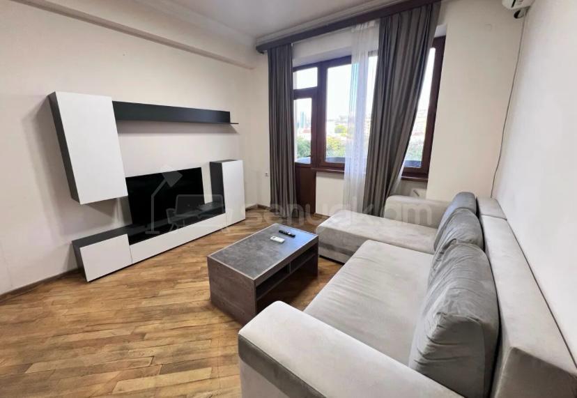 2 Սենյականոց Բնակարան Նորակառույցում, 65քմ, 4/16 հարկ, Դիզայներական Վերանորոգված, Կահավորված, Արևկող