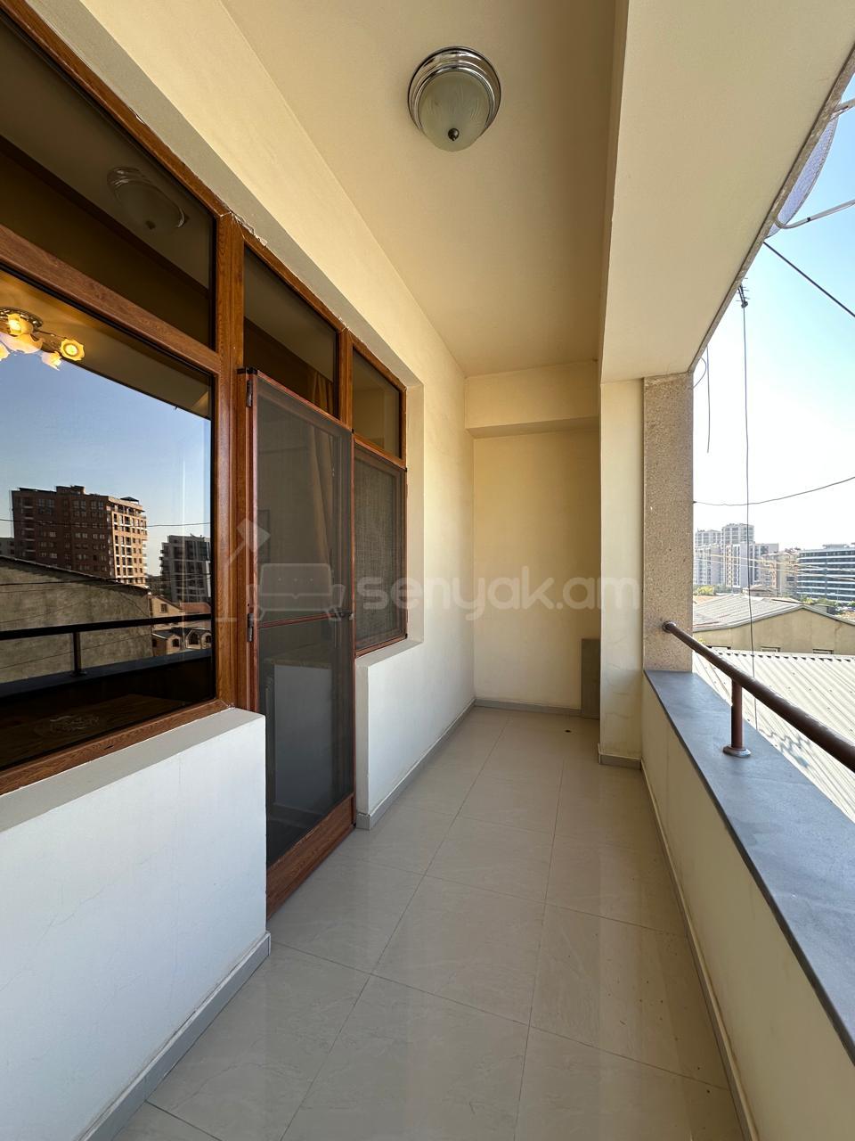 3 Սենյականոց Բնակարան Նորակառույցում, 84քմ, 2/5 հարկ, Կապիտալ Վերանորոգված