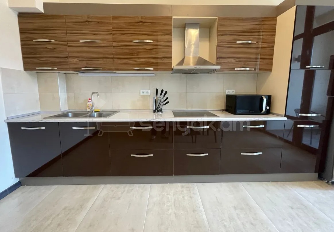 4 Սենյականոց Բնակարան Նորակառույցում, 120քմ, 14/16 հարկ, Դիզայներական Վերանորոգված