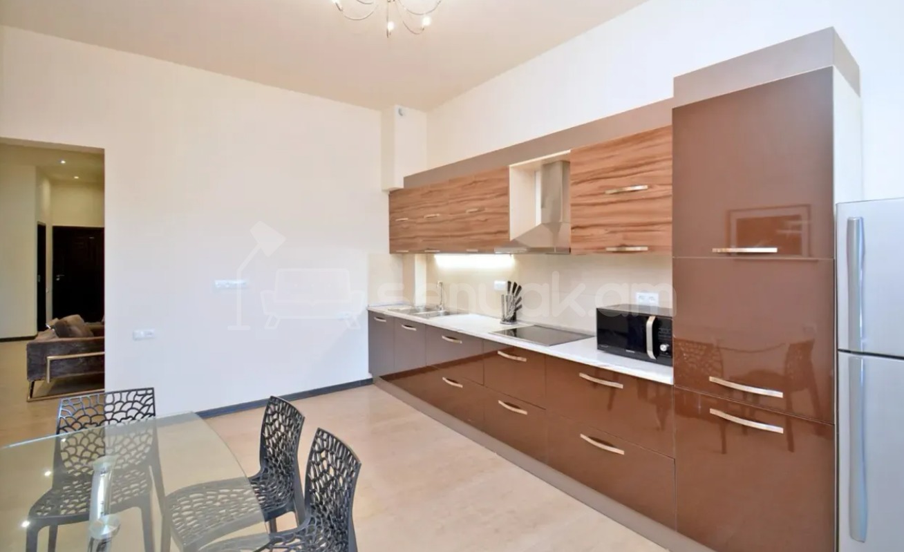 4 Սենյականոց Բնակարան Նորակառույցում, 120քմ, 14/16 հարկ, Դիզայներական Վերանորոգված