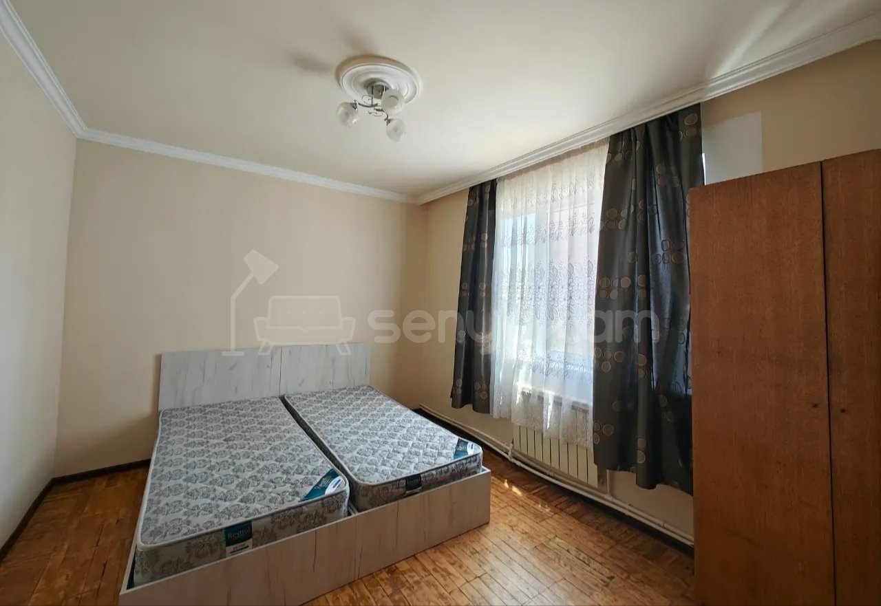 2 Սենյականոց Բնակարան Քարե Շենքում, 70քմ, 3/9 հարկ, Կապիտալ Վերանորոգված, Կահավորված