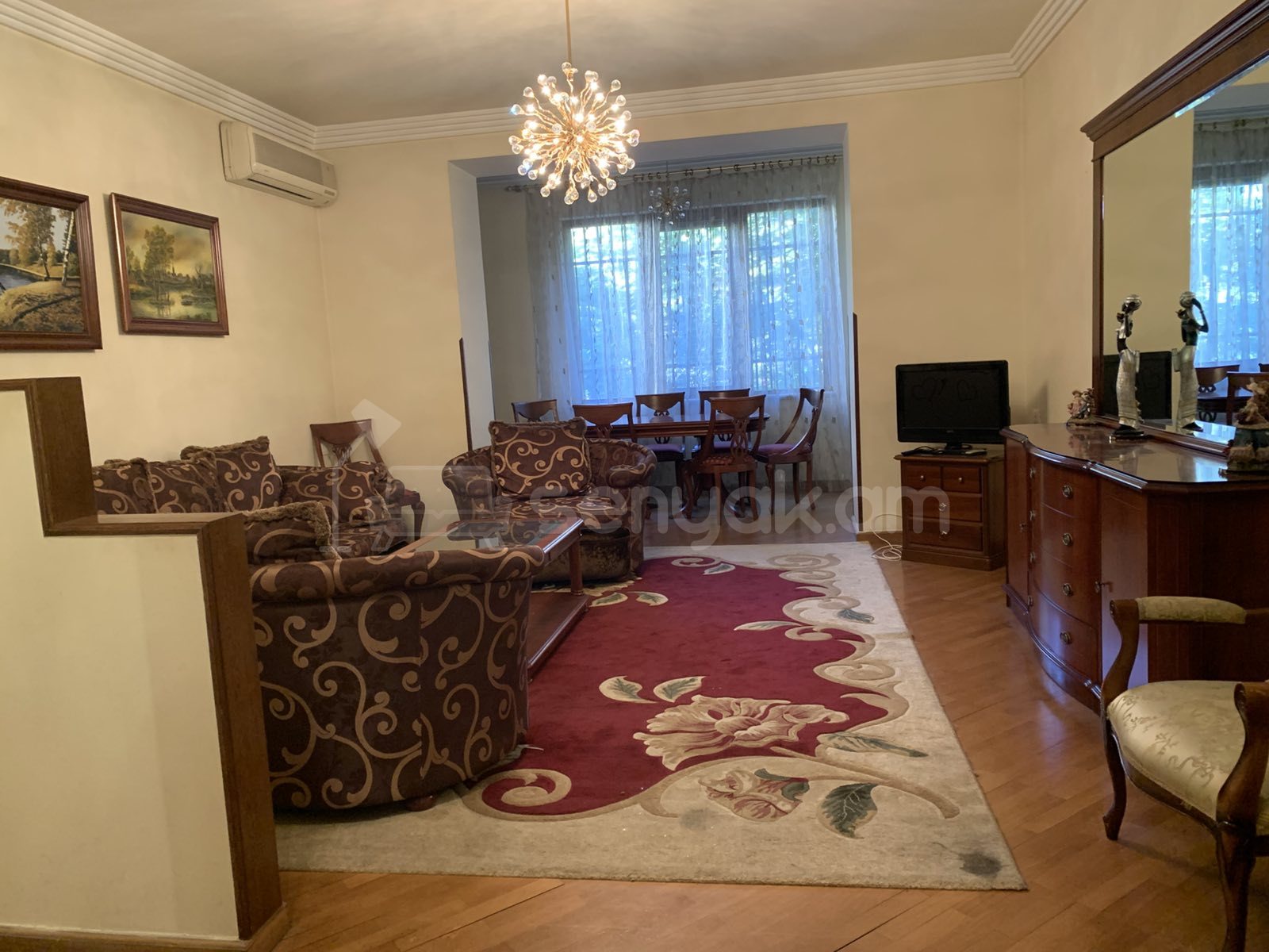 4 Սենյականոց Բնակարան Քարե Շենքում, 92քմ, 2/4 հարկ, Դիզայներական Վերանորոգված, Կահավորված, Արևկող