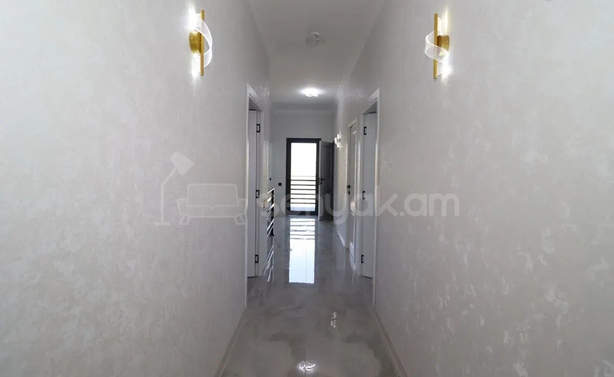 7 Սենյականոց Սեփական Տուն, 235քմ, Կապիտալ Վերանորոգված