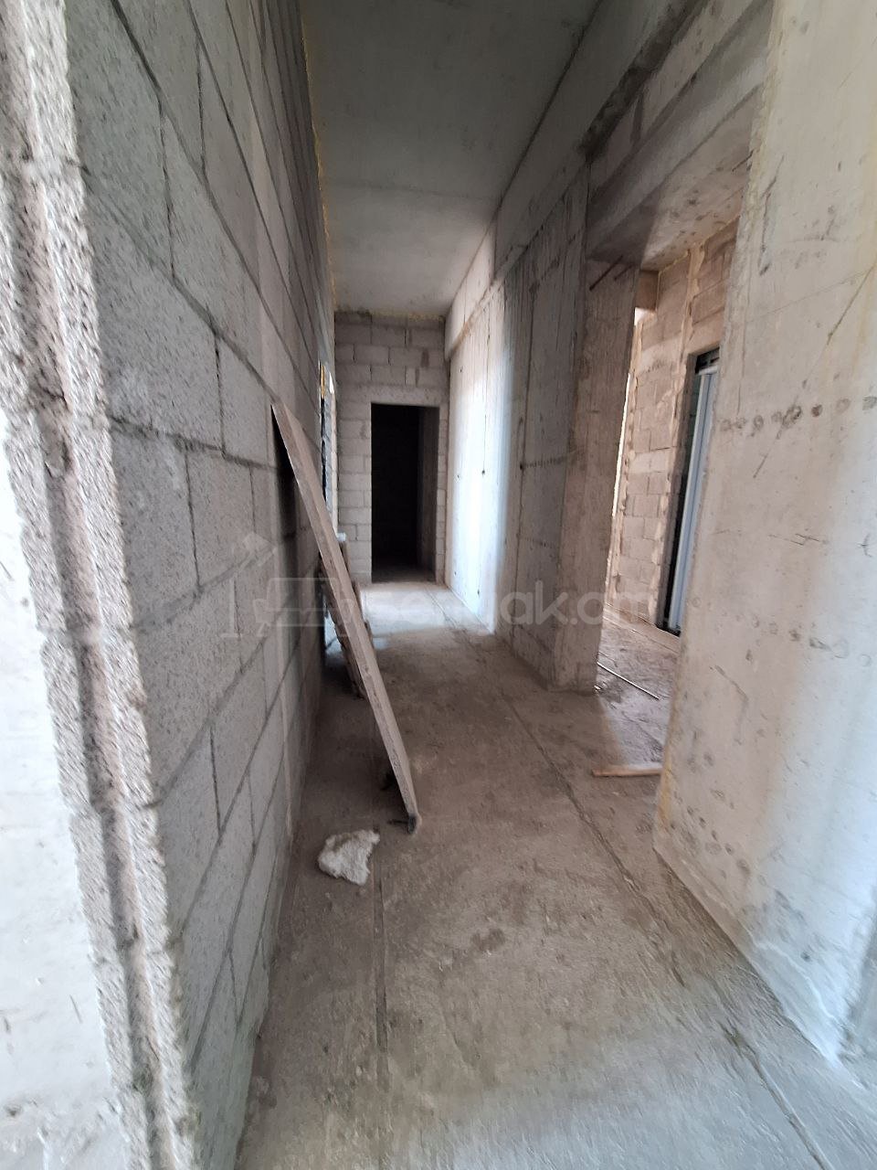 3 Սենյականոց Բնակարան, 85քմ, 6/9 հարկ, Զրոյական Վիճակում