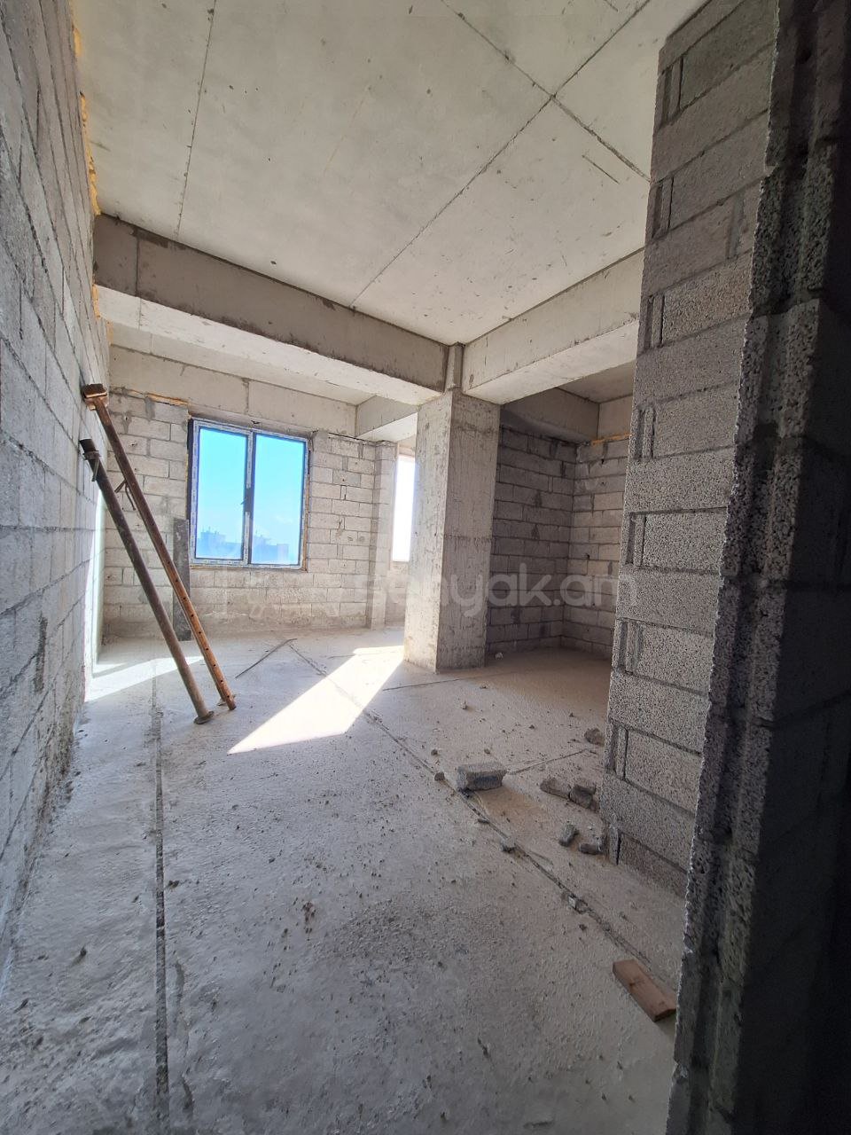 3 Սենյականոց Բնակարան, 85քմ, 6/9 հարկ, Զրոյական Վիճակում