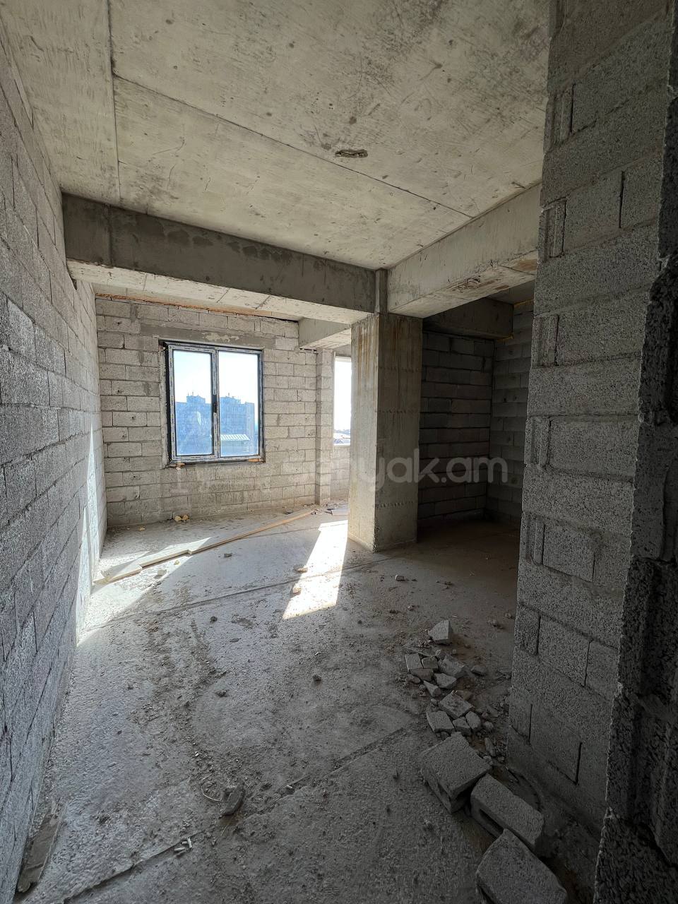 3 Սենյականոց Բնակարան Նորակառույցում, 85քմ, 4/9 հարկ, Զրոյական Վիճակում