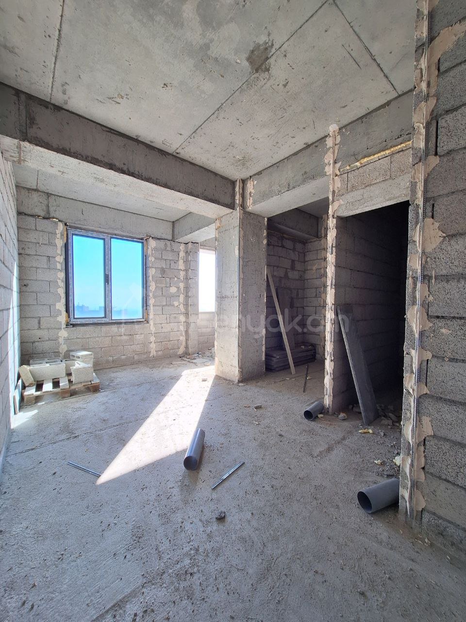 3 Սենյականոց Բնակարան, 160քմ, 6/9 հարկ, Զրոյական Վիճակում