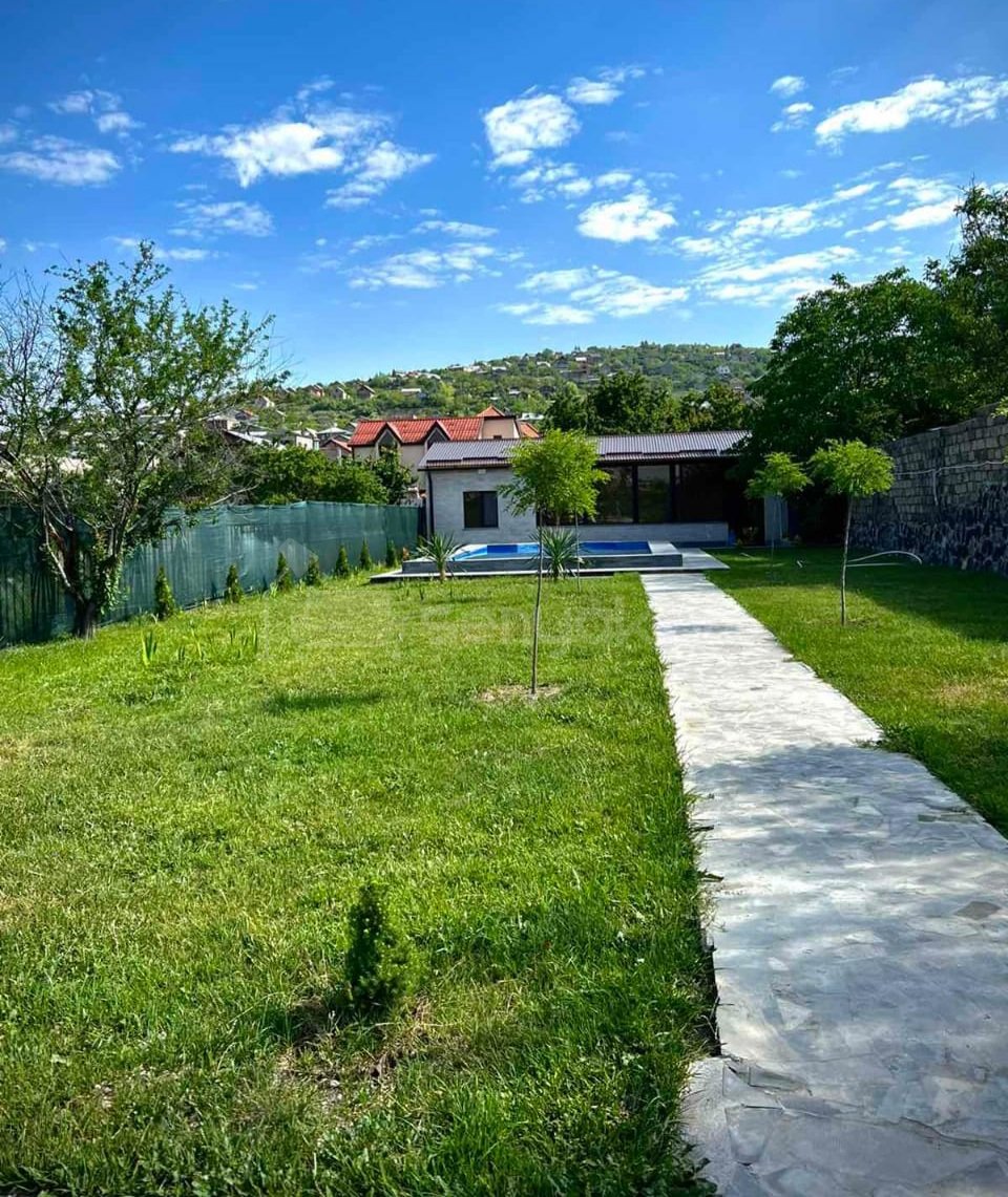 1 Սենյականոց Ամառանոց, 100քմ, Լողավազանով