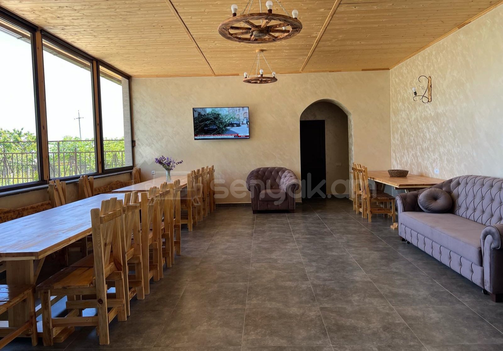 1 Սենյականոց Ամառանոց, 100քմ, Լողավազանով