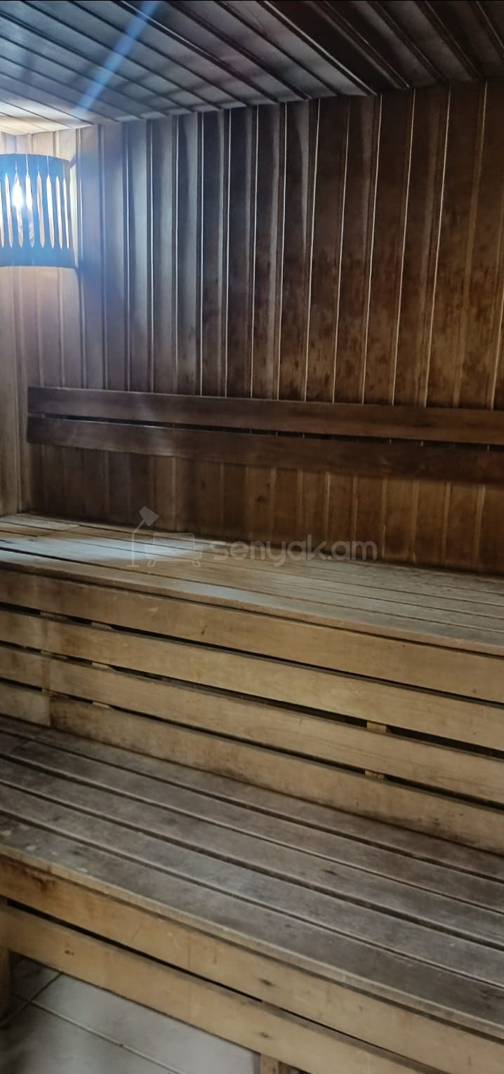 1 Սենյականոց Ամառանոց, 200քմ, Լողավազանով