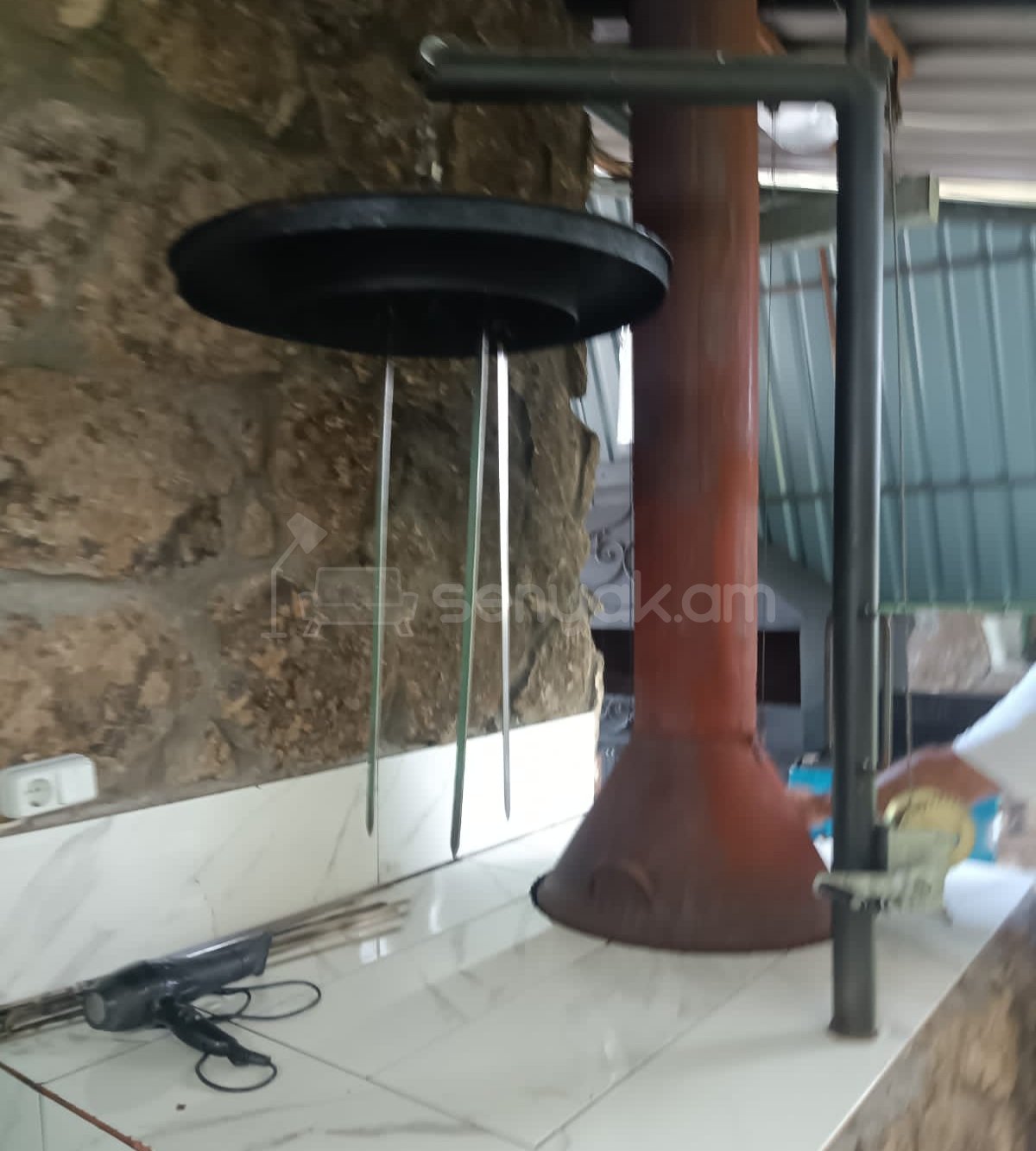 1 Սենյականոց Ամառանոց, 200քմ, Լողավազանով