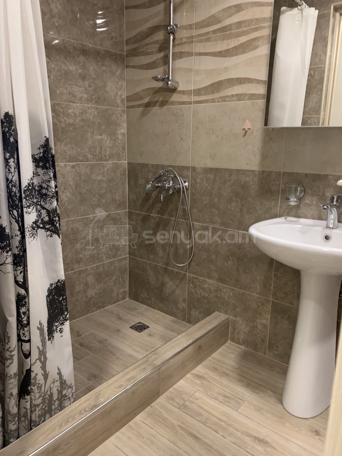 3 Սենյականոց Բնակարան Նորակառույցում, 100քմ, 2/4 հարկ, Դիզայներական Վերանորոգված, Կահավորված, Արևկող