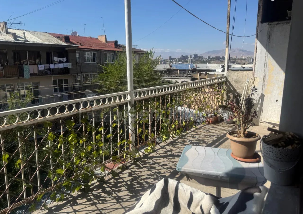 3 Սենյականոց Բնակարան Քարե Շենքում, 112քմ, 3/5 հարկ, Կոսմետիկ Վերանորոգված