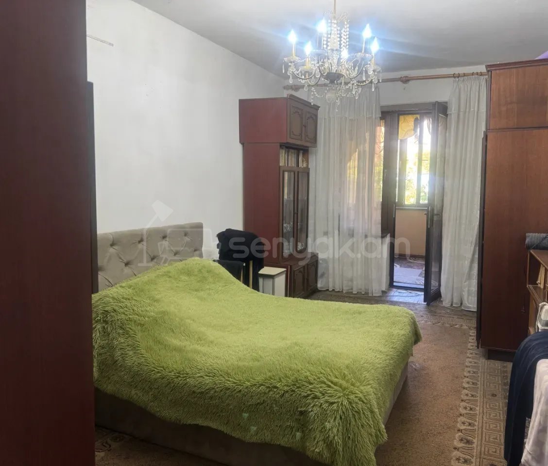 3 Սենյականոց Բնակարան Քարե Շենքում, 112քմ, 3/5 հարկ, Կոսմետիկ Վերանորոգված