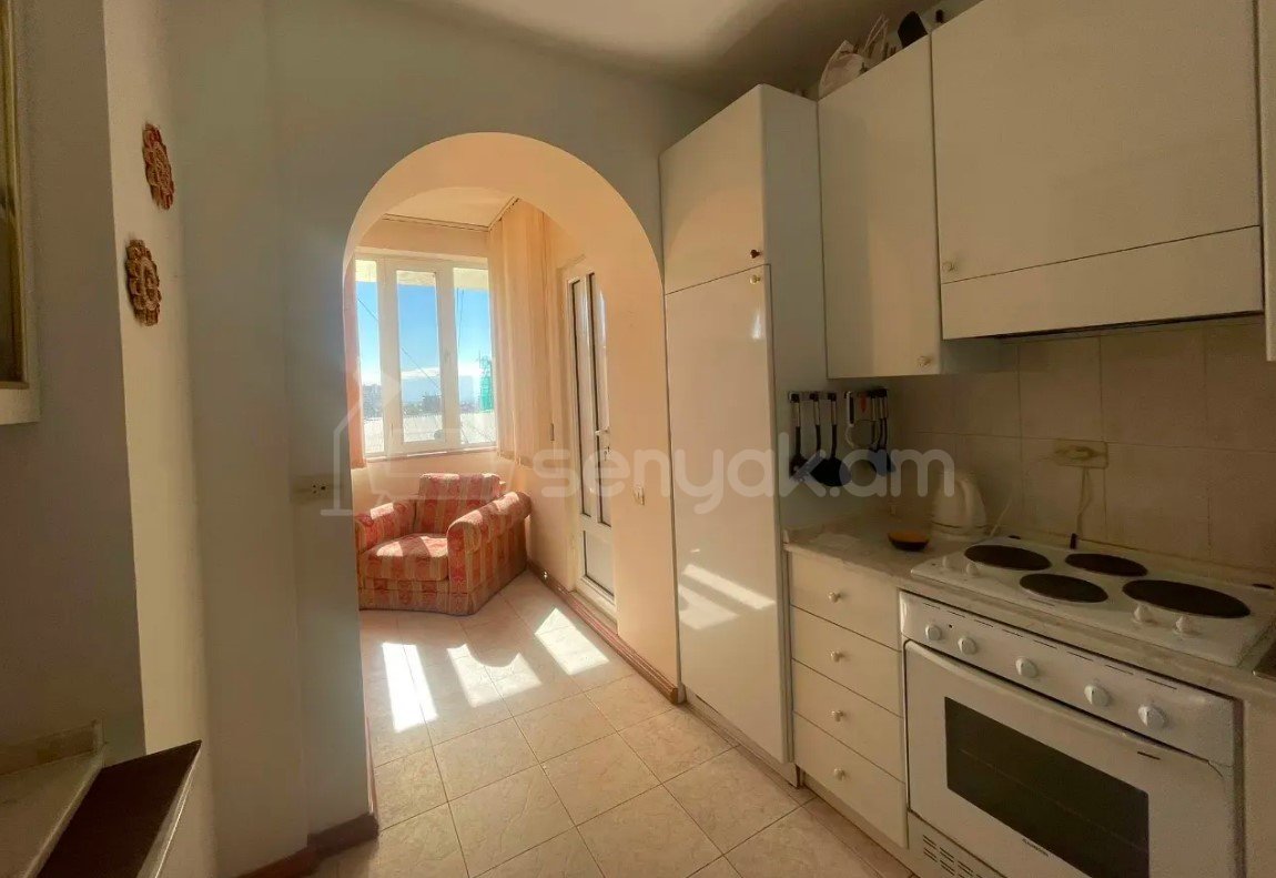 2 Սենյականոց Բնակարան Քարե Շենքում, 70քմ, 2/4 հարկ, Կապիտալ Վերանորոգված, Կահավորված