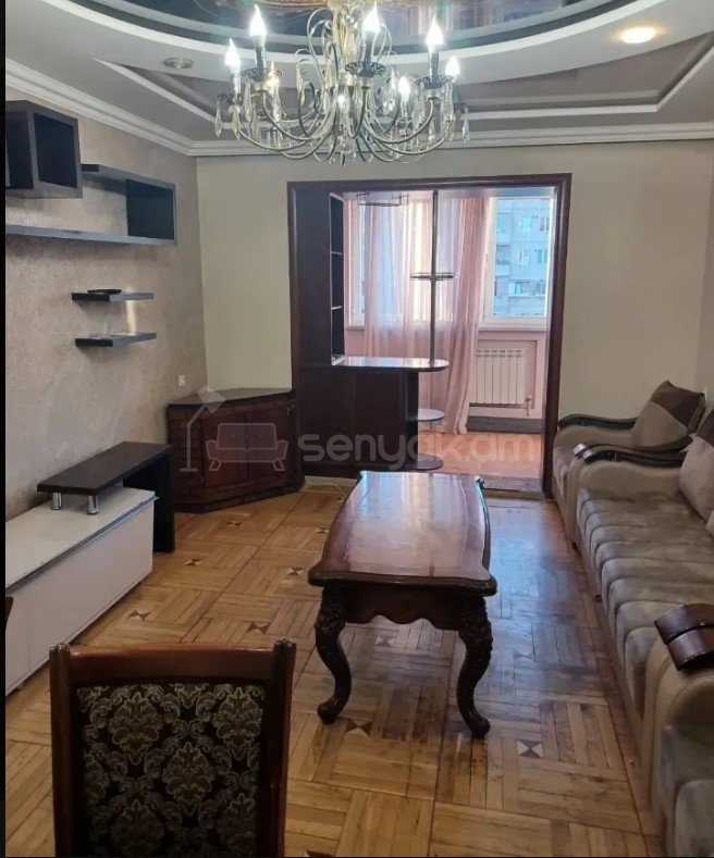 4 Սենյականոց Բնակարան, 100քմ, 5/9 հարկ, Կապիտալ Վերանորոգված, Կահավորված