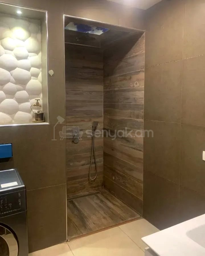 4 Սենյականոց Բնակարան Նորակառույցում, 150քմ, 15/15 հարկ, Դիզայներական Վերանորոգված