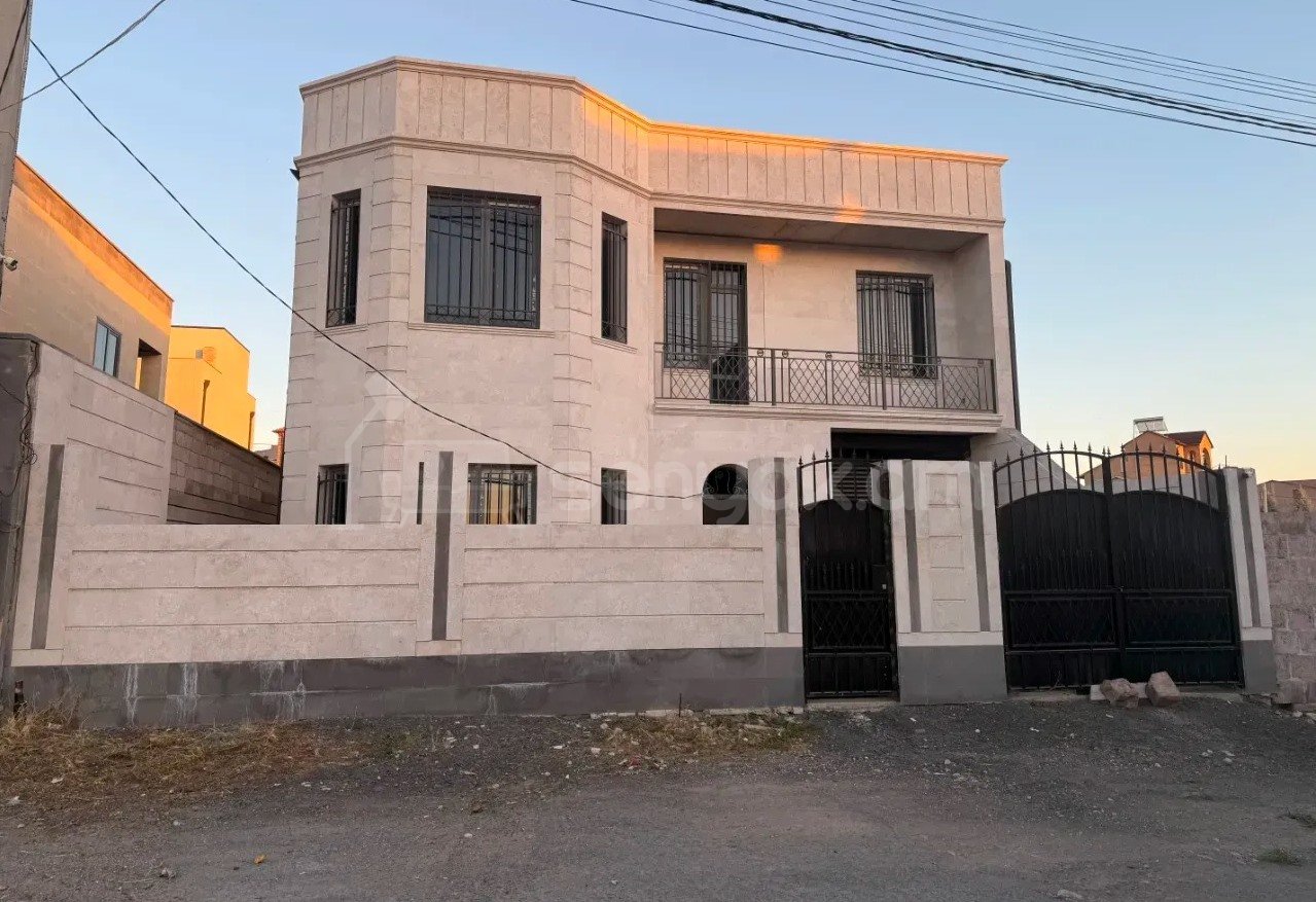 4 Սենյականոց Սեփական Տուն, 242քմ