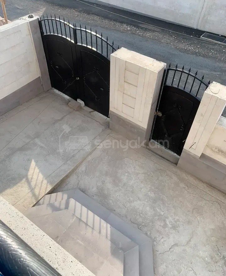 4 Սենյականոց Սեփական Տուն, 242քմ