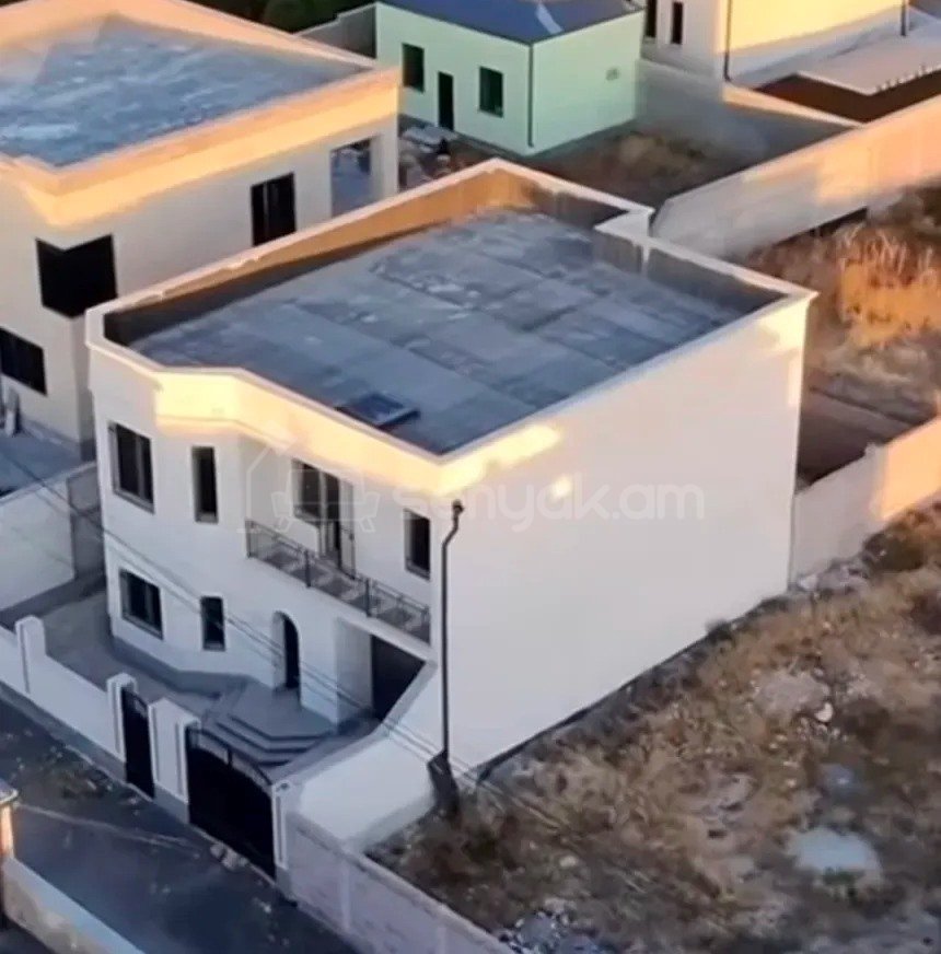 4 Սենյականոց Սեփական Տուն, 242քմ