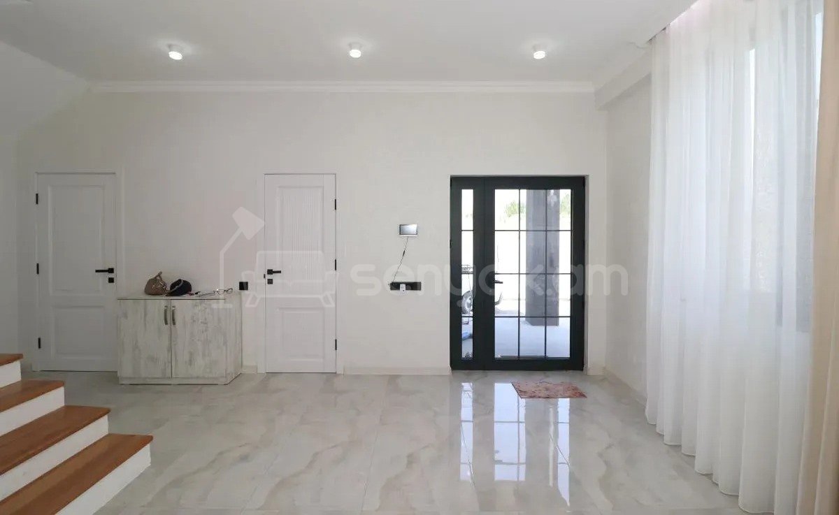 7 Սենյականոց Սեփական Տուն, 235քմ, Կապիտալ Վերանորոգված, Ավտոտնակով